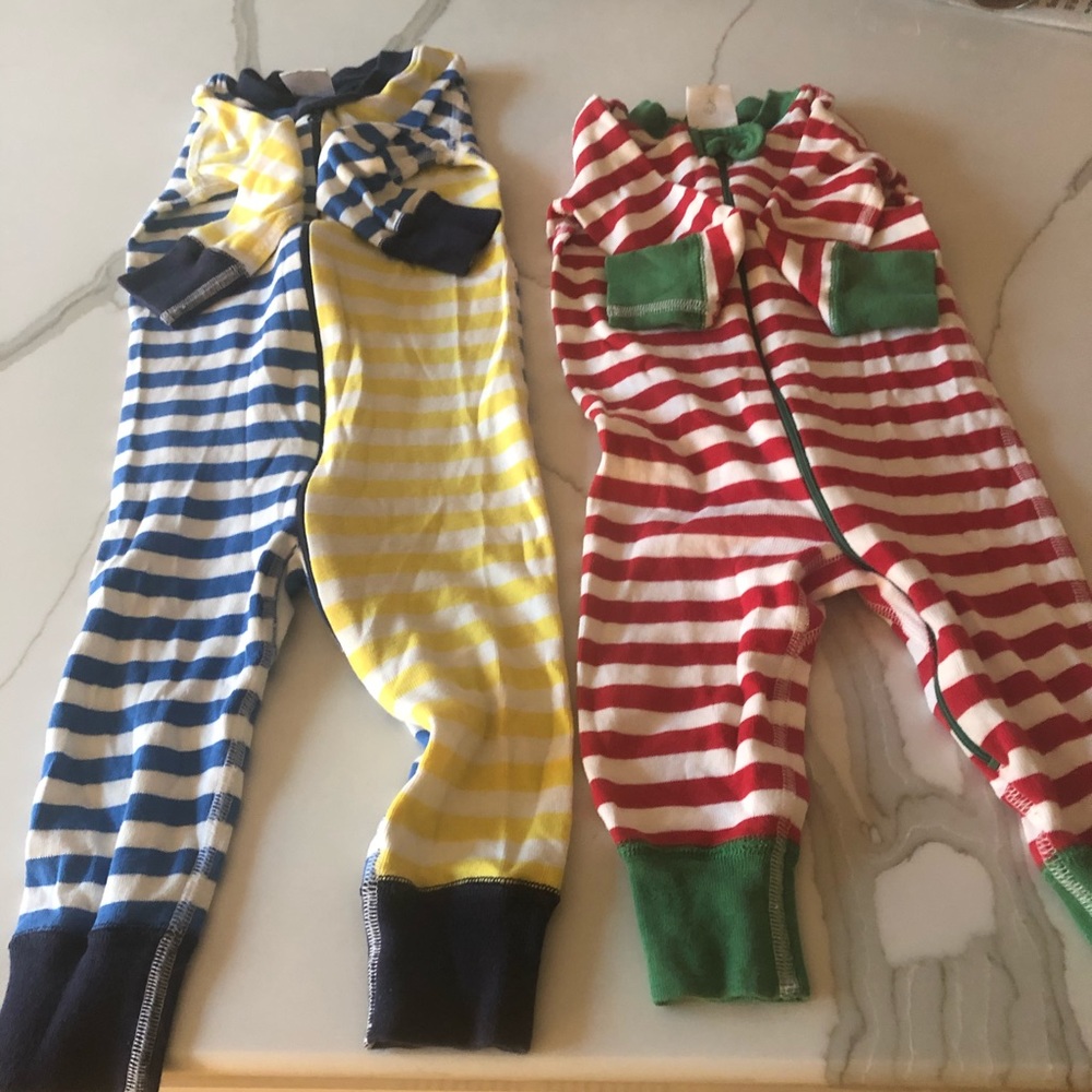 Set of Hanna Andersson pajamas.